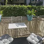 Perfektes Appartement Am Duesseldorfer Rhein